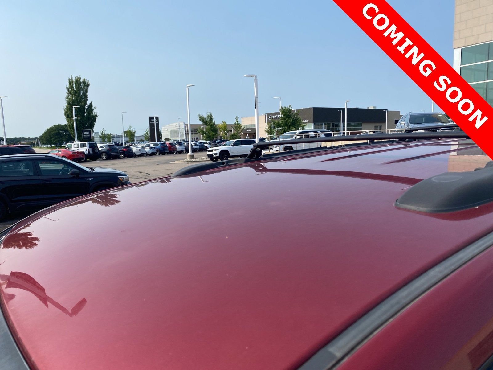 Thumbnail: 2015 Chrysler Town & Country - 10