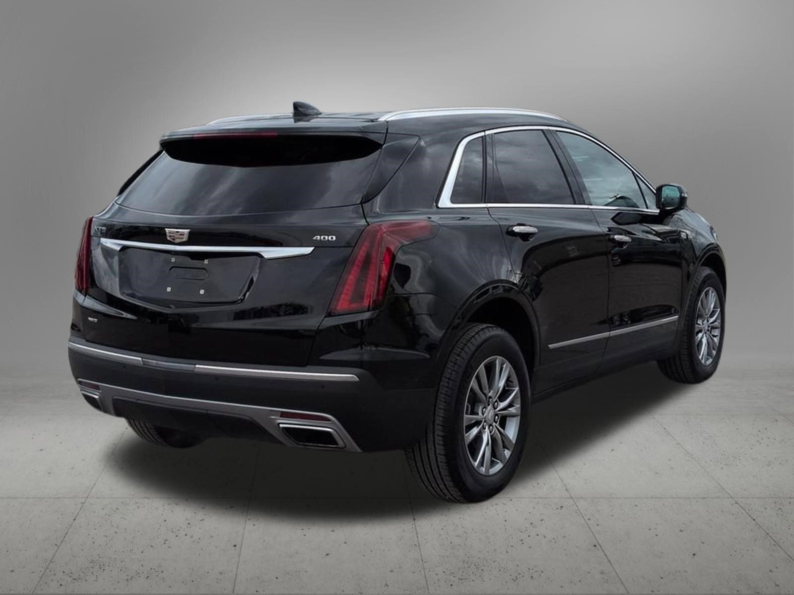 Thumbnail: 2023 Cadillac XT5 - 6