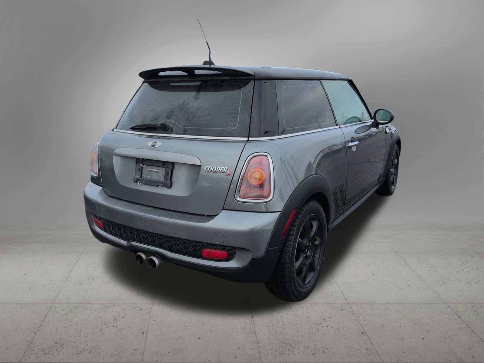 Thumbnail: 2009 MINI Cooper Hardtop - 6
