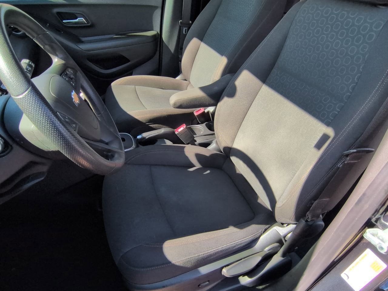 Thumbnail: 2021 Chevrolet Trax - 16