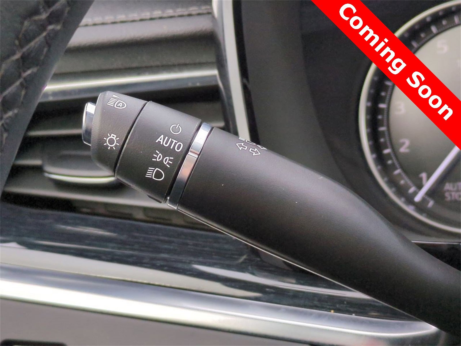 Thumbnail: 2024 Cadillac XT5 - 28