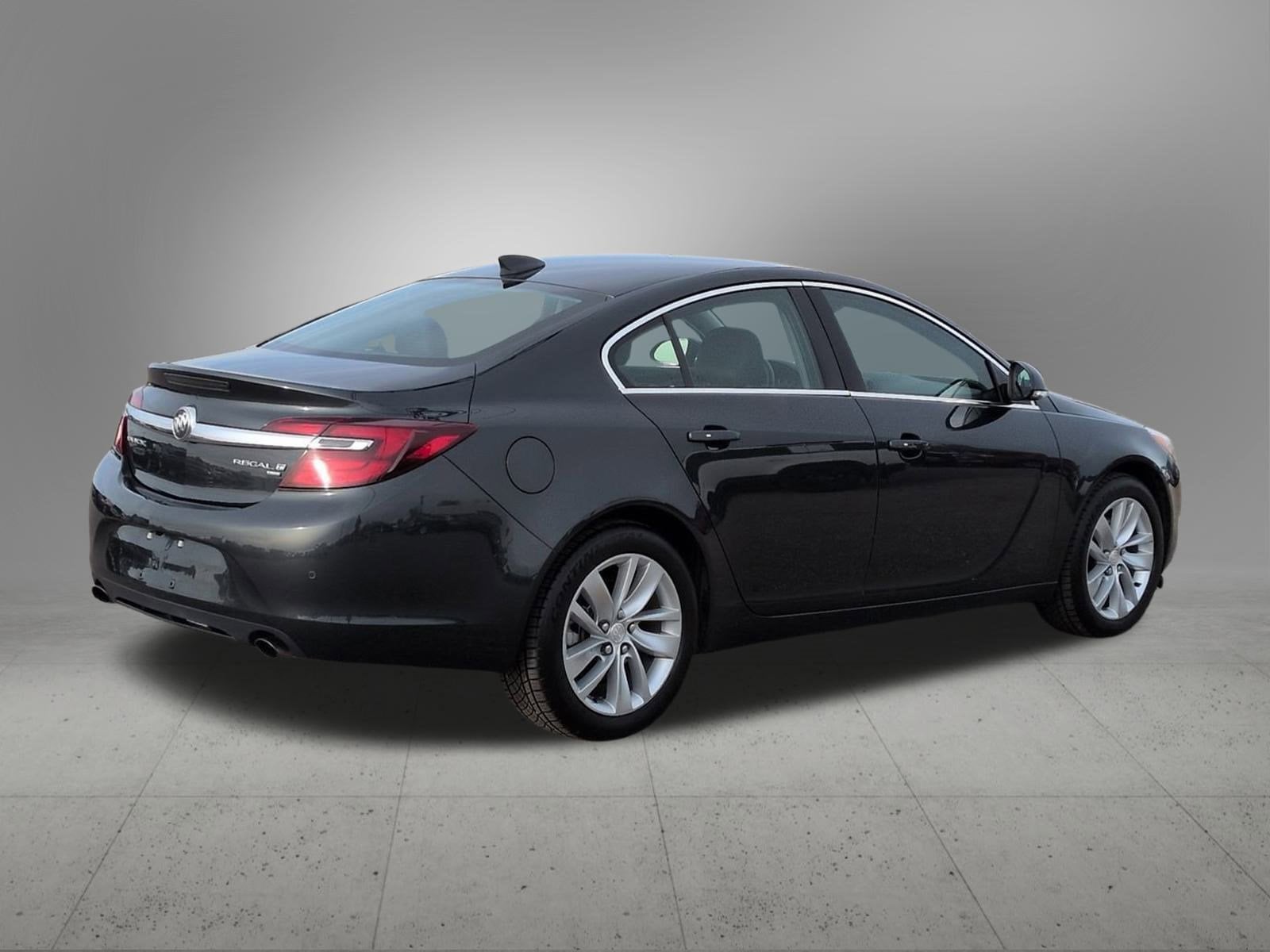Thumbnail: 2016 Buick Regal - 6
