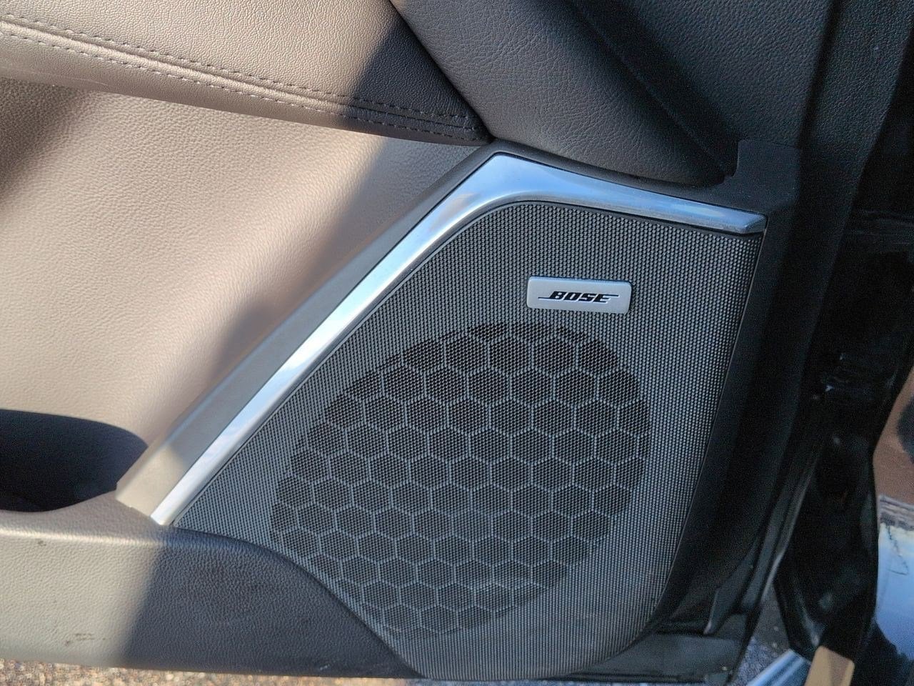 Thumbnail: 2020 Cadillac Escalade - 33