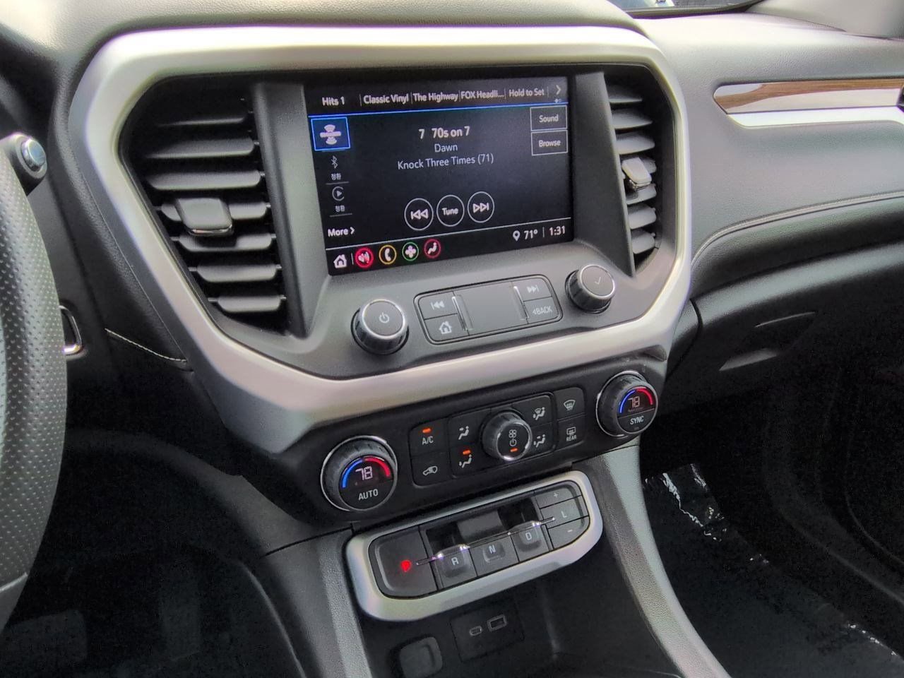 Thumbnail: 2022 GMC Acadia - 27