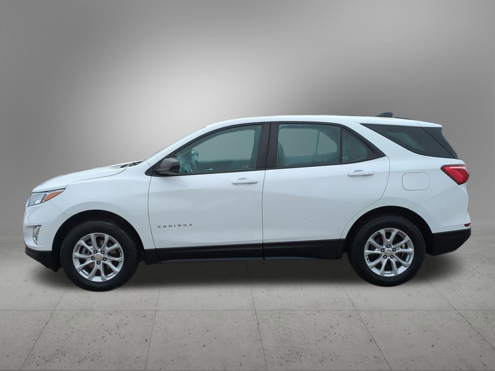 Thumbnail: 2021 Chevrolet Equinox - 3