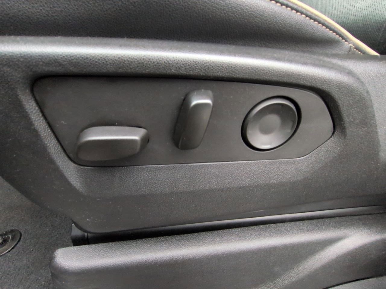 Thumbnail: 2023 Chevrolet Suburban - 17