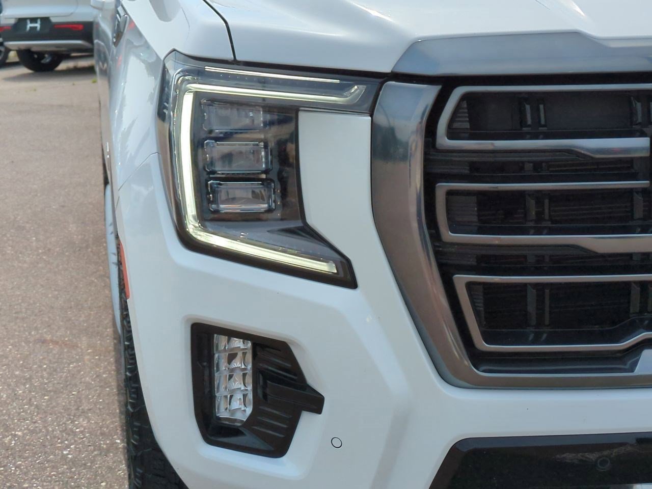 Thumbnail: 2023 GMC Yukon XL - 10