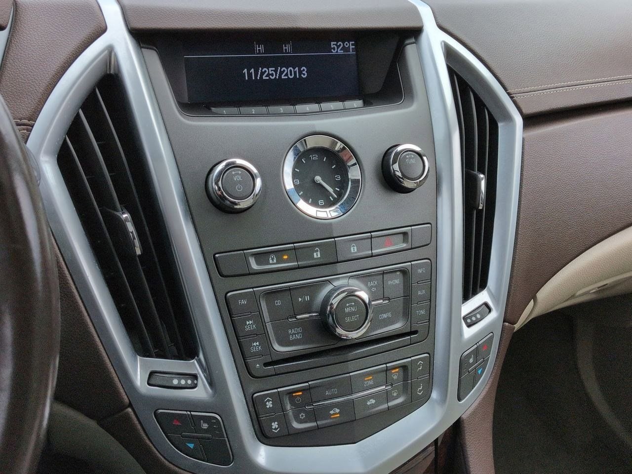 Thumbnail: 2011 Cadillac SRX - 26