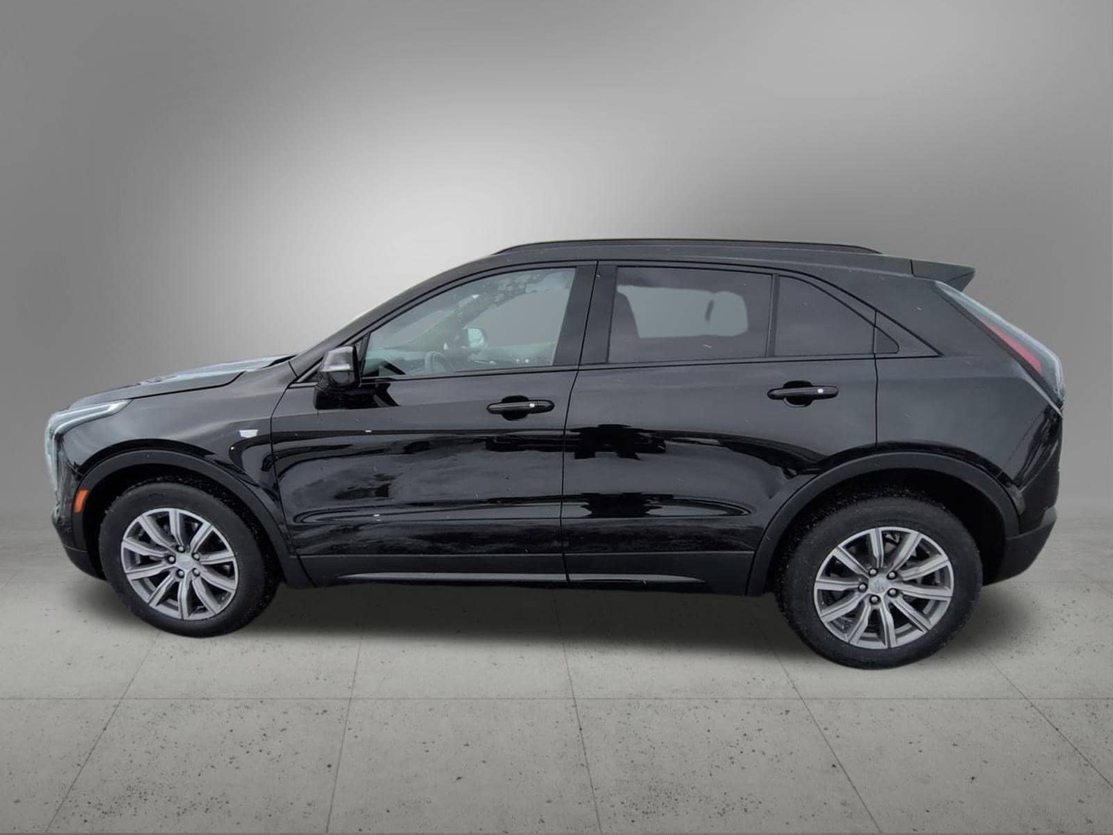 Thumbnail: 2023 Cadillac XT4 - 3