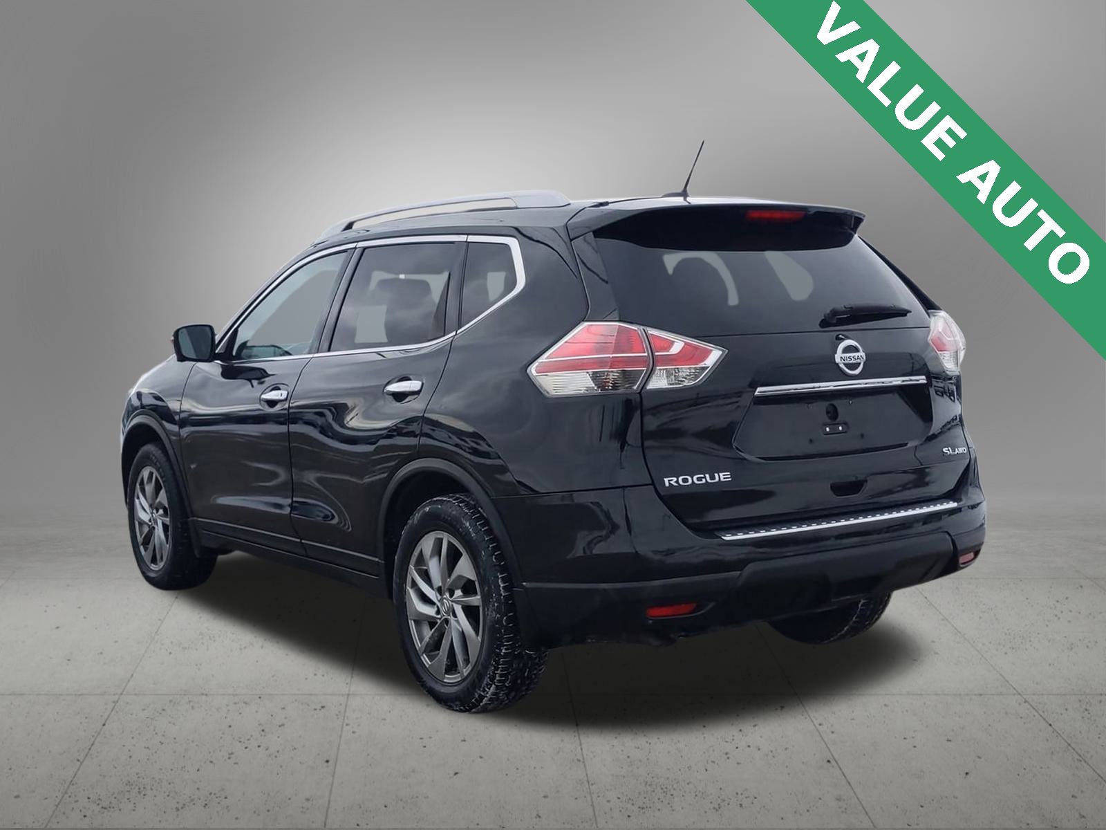 Thumbnail: 2015 Nissan Rogue - 4