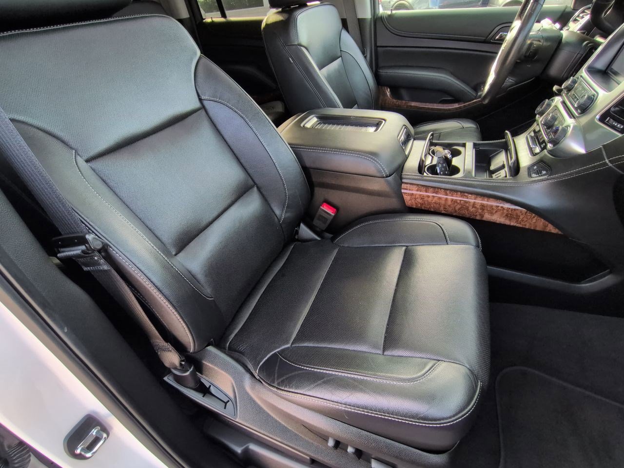 Thumbnail: 2019 Chevrolet Suburban - 24