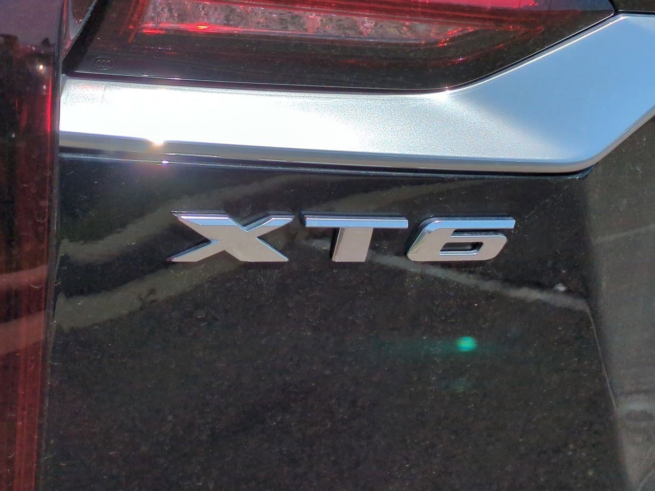 Thumbnail: 2020 Cadillac XT6 - 12