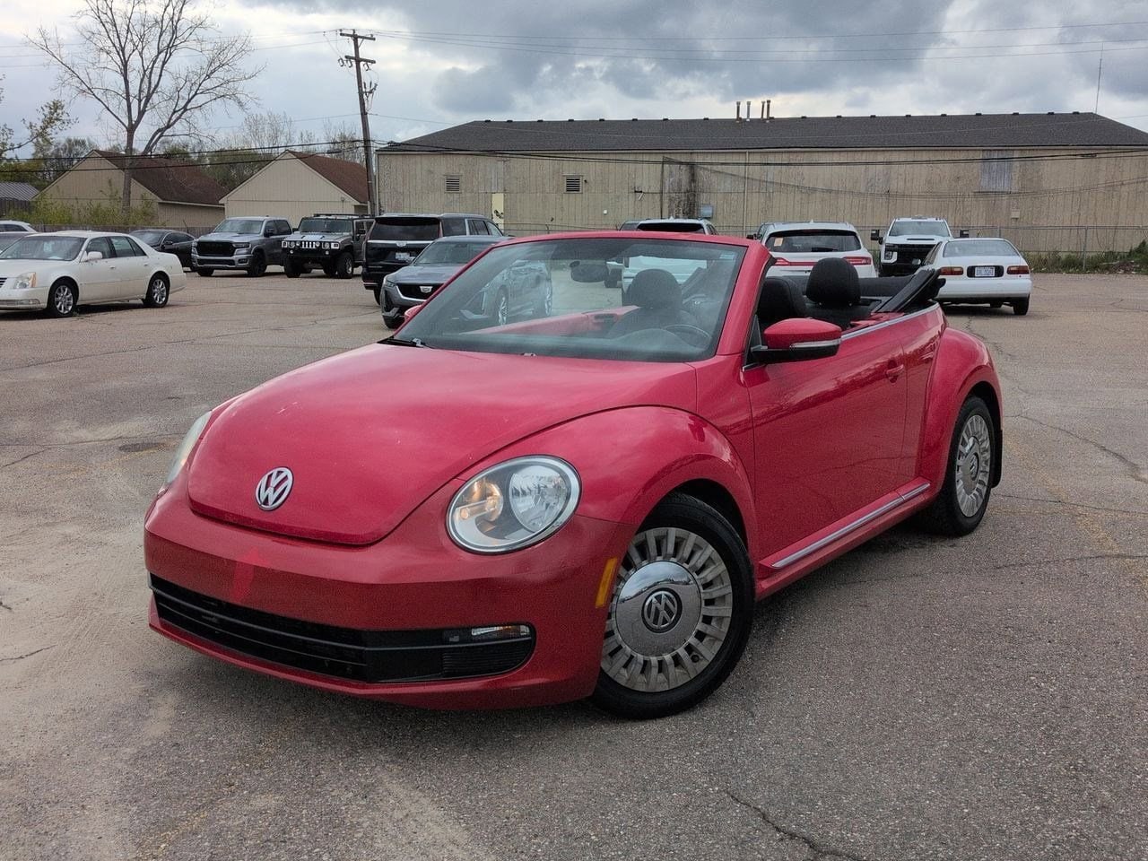 Thumbnail: 2015 Volkswagen Beetle - 10