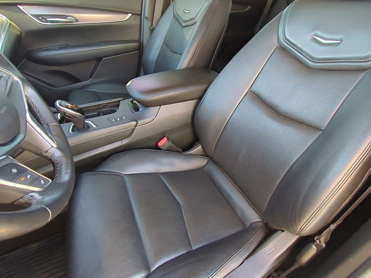 Thumbnail: 2018 Cadillac XT5 - 15