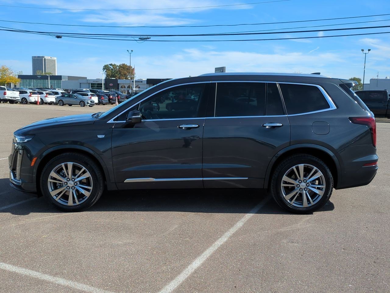 2023 Cadillac XT6 Premium Luxury photo 3
