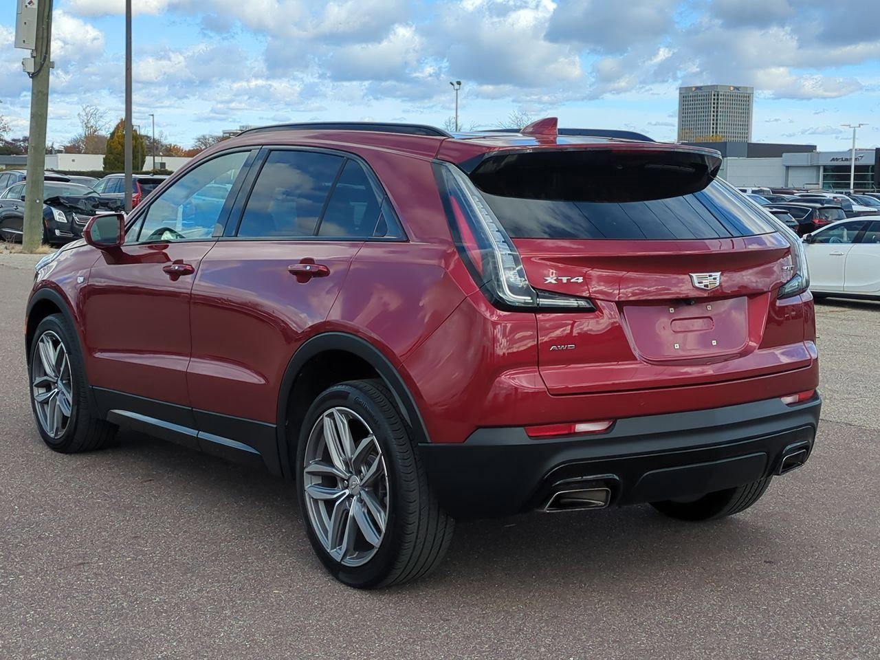 2020 Cadillac XT4 Sport photo 2