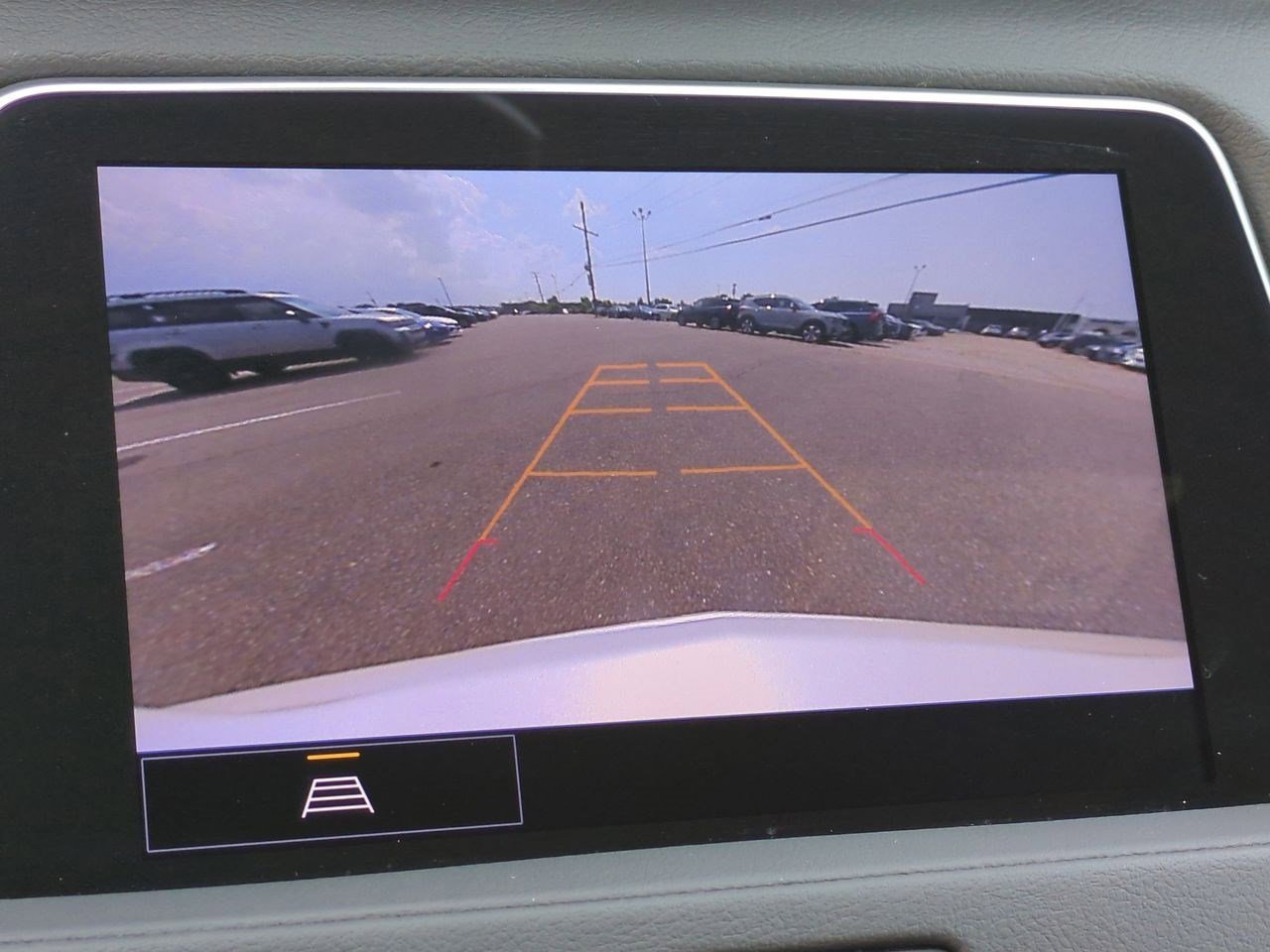 Thumbnail: 2023 Cadillac XT4 - 19