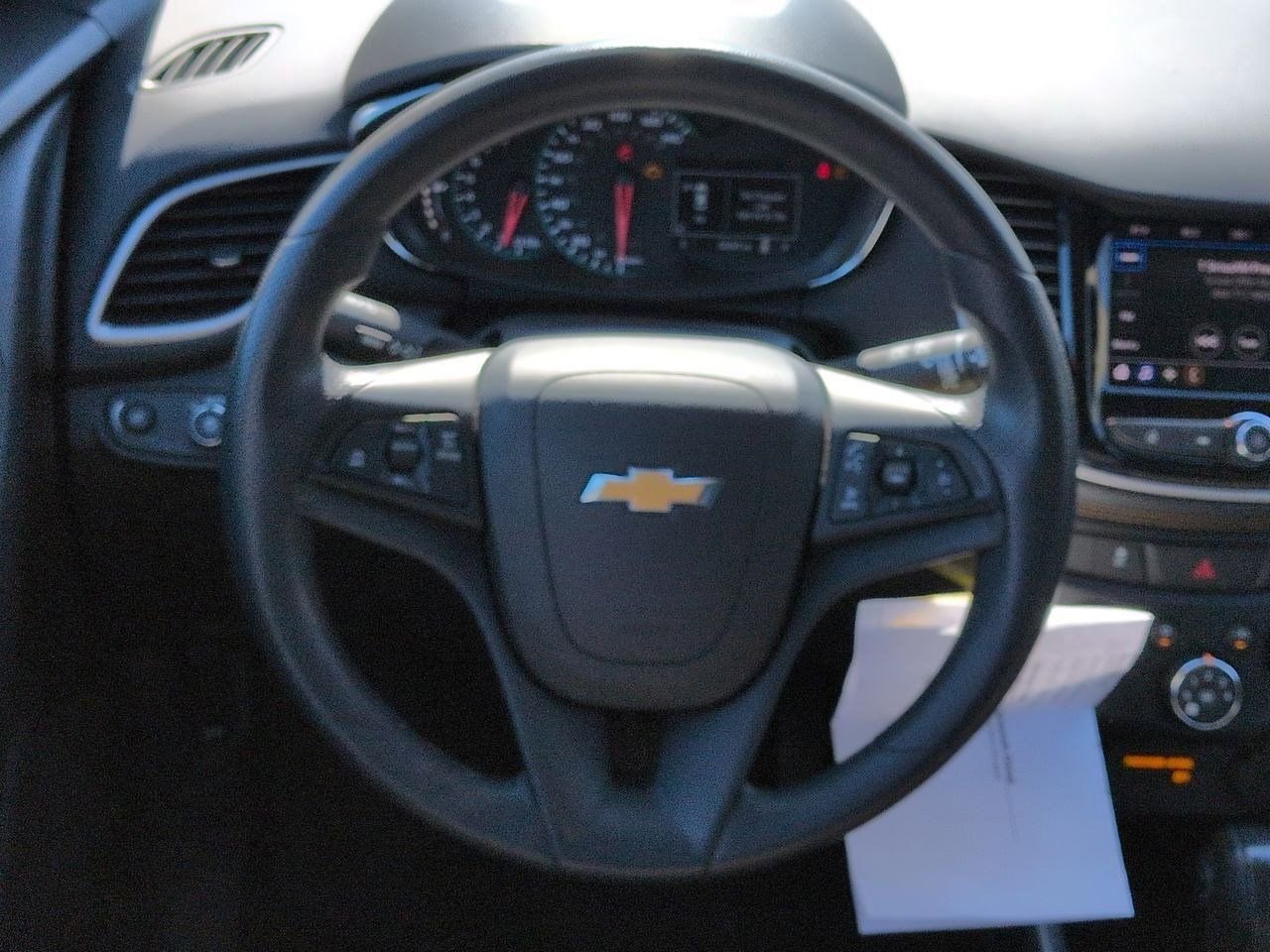 Thumbnail: 2021 Chevrolet Trax - 22