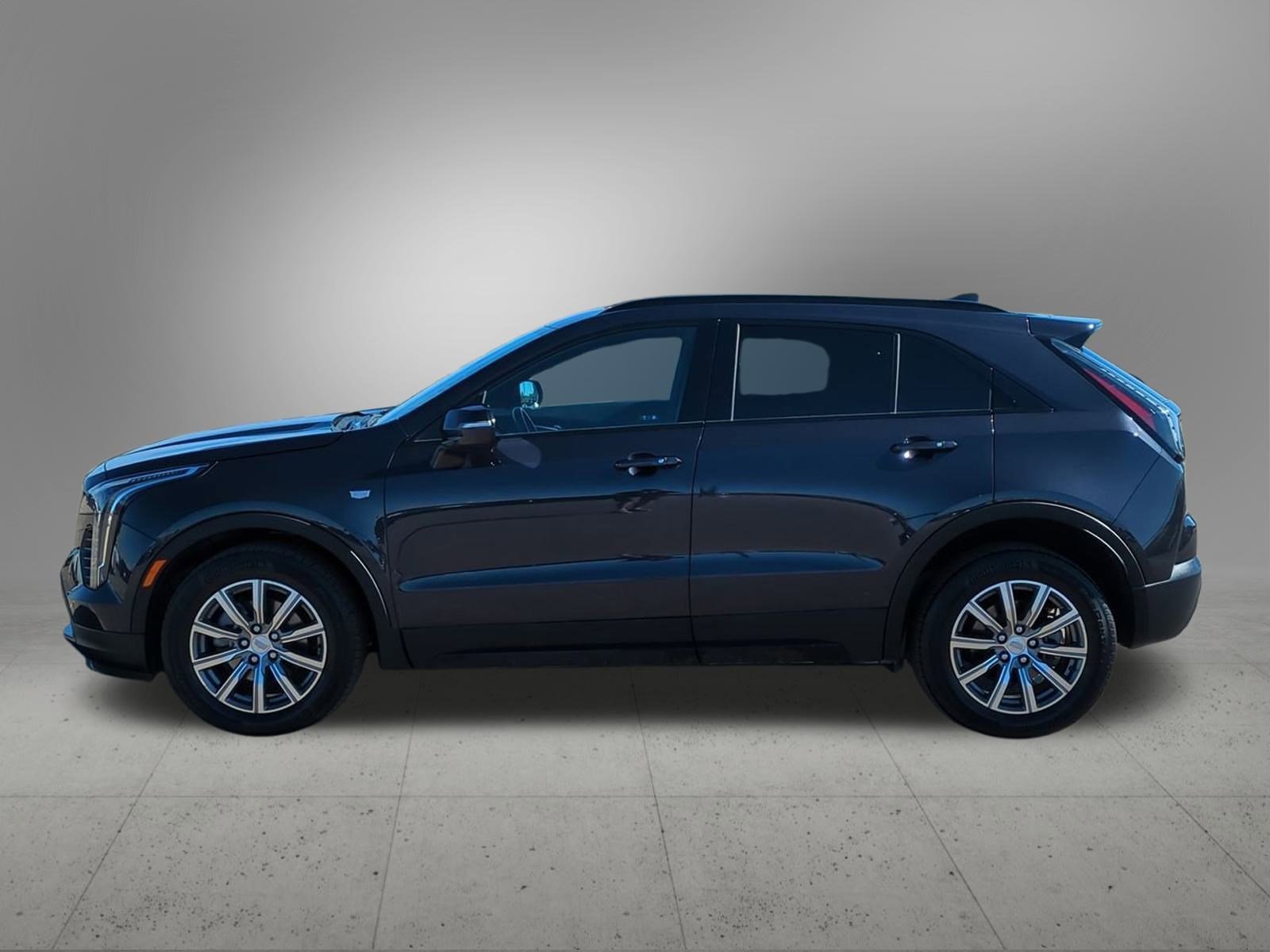 2023 Cadillac XT4 Sport photo 2