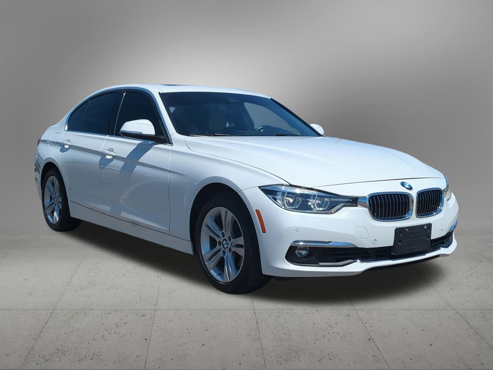 Thumbnail: 2018 BMW 3 Series - 8