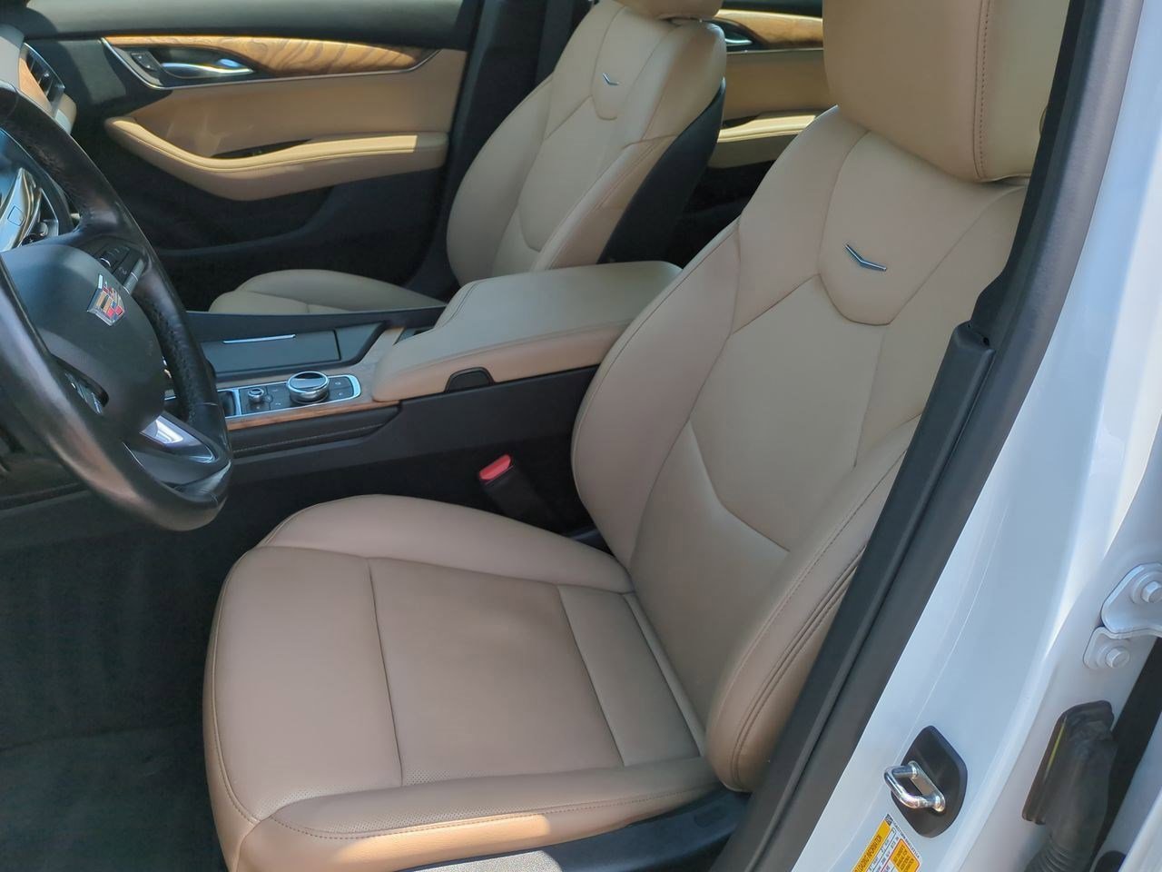 Thumbnail: 2022 Cadillac CT5 - 15
