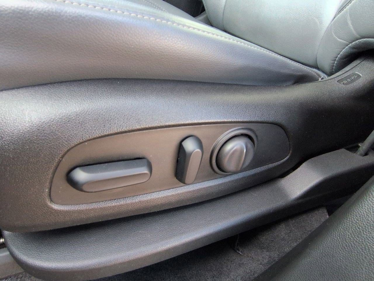 Thumbnail: 2019 Chevrolet Traverse - 17