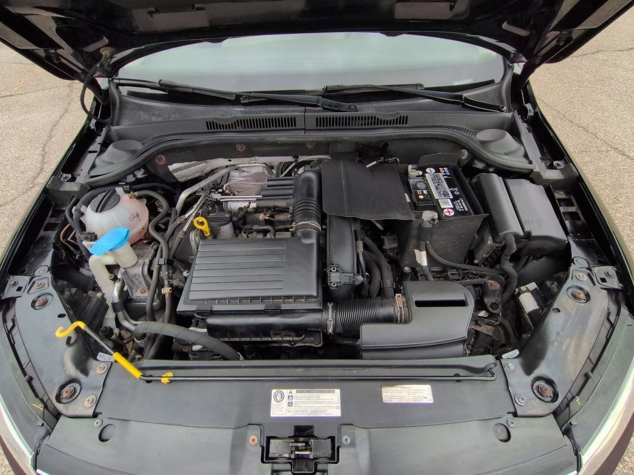 Thumbnail: 2017 Volkswagen Jetta - 14