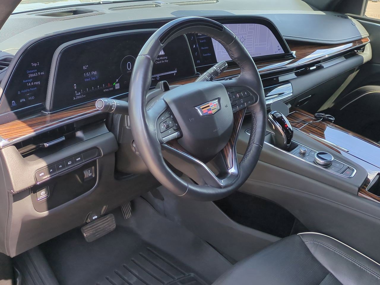 2024 Cadillac Escalade ESV Premium Luxury photo 2