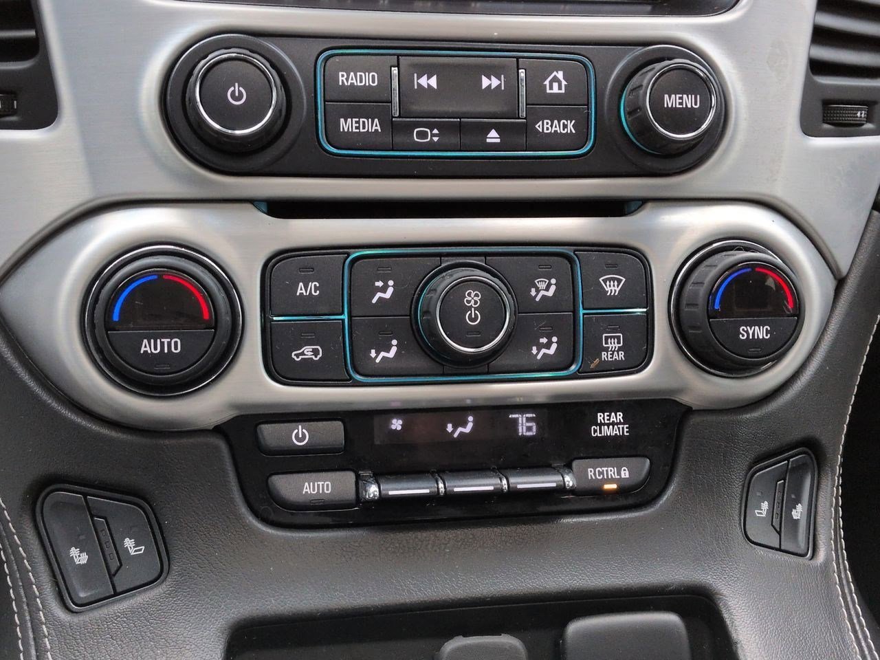 Thumbnail: 2019 GMC Yukon XL - 30