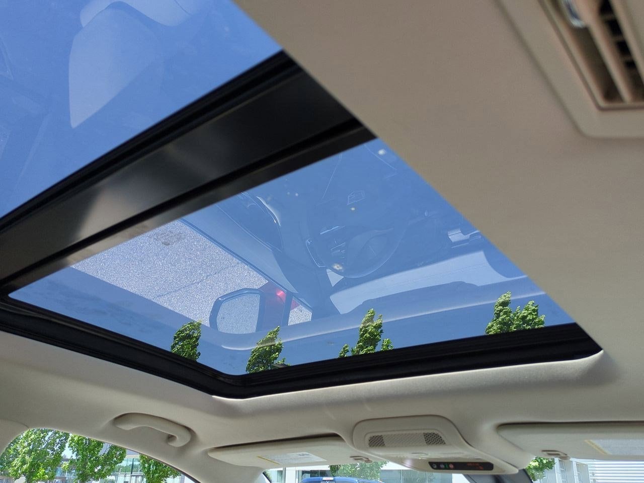 Thumbnail: 2021 Cadillac XT6 - 20