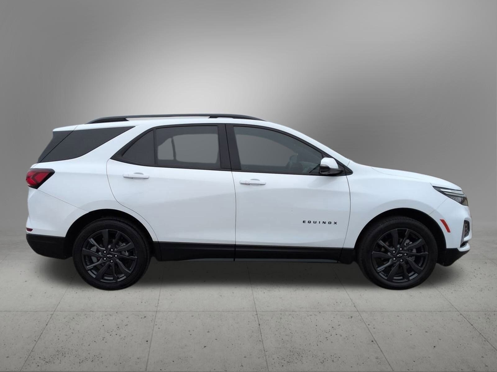 Thumbnail: 2023 Chevrolet Equinox - 7
