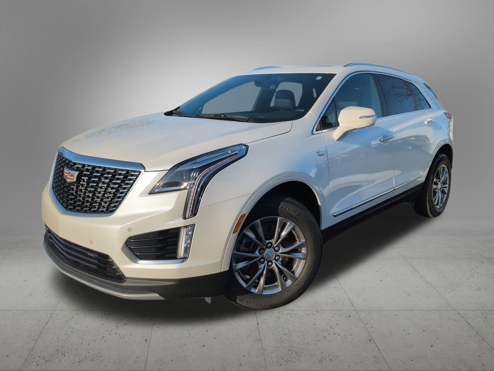 Thumbnail: 2023 Cadillac XT5 - 1