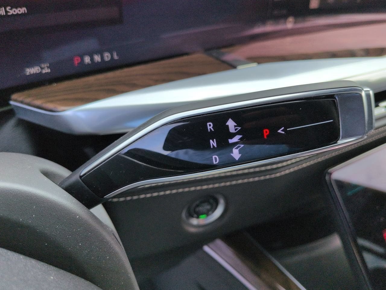 Thumbnail: 2025 Cadillac Escalade - 32