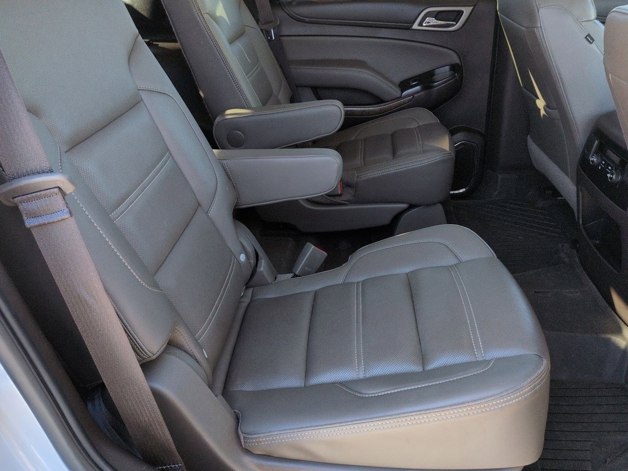 Thumbnail: 2018 GMC Yukon - 20