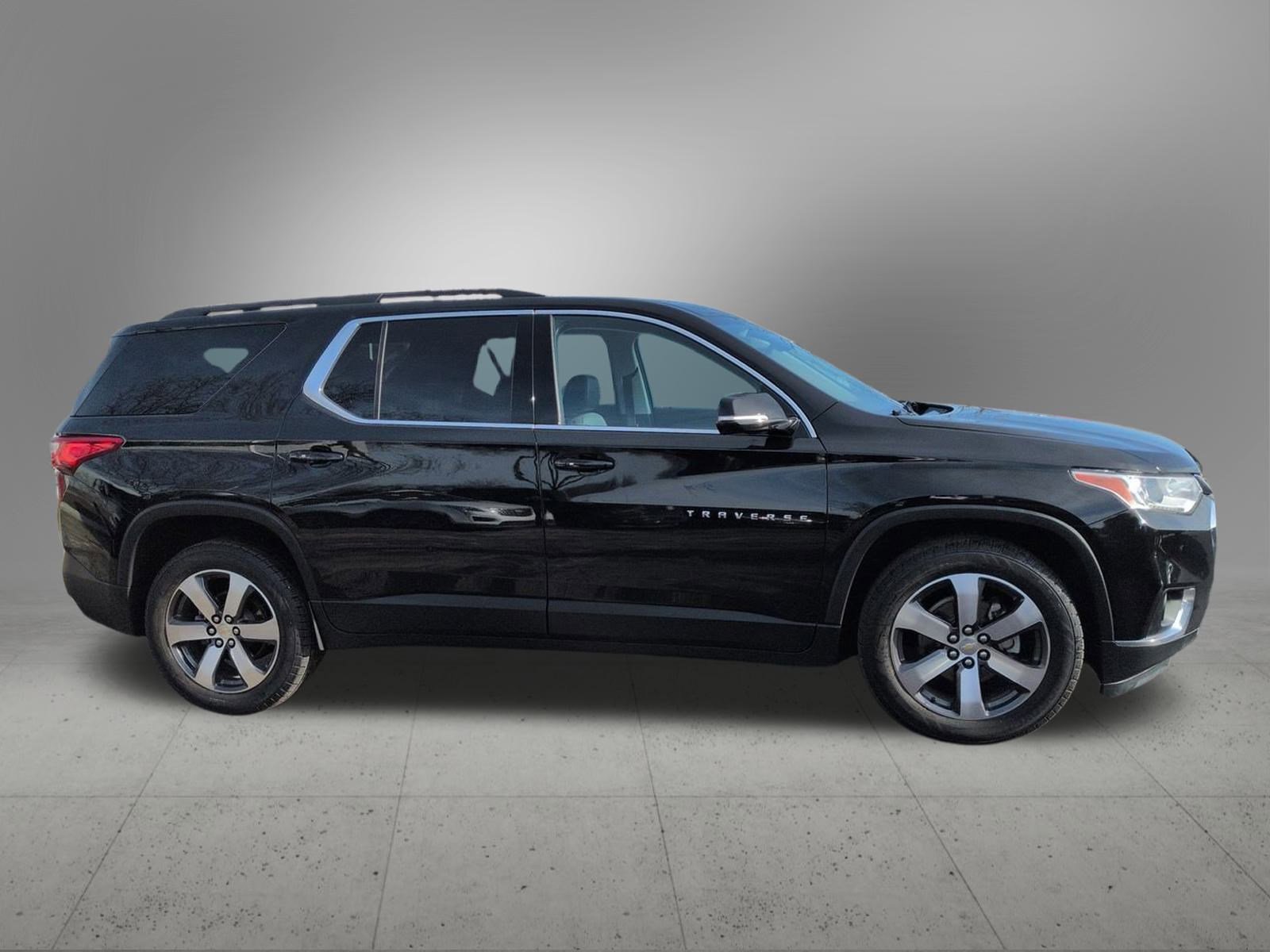 Thumbnail: 2019 Chevrolet Traverse - 7