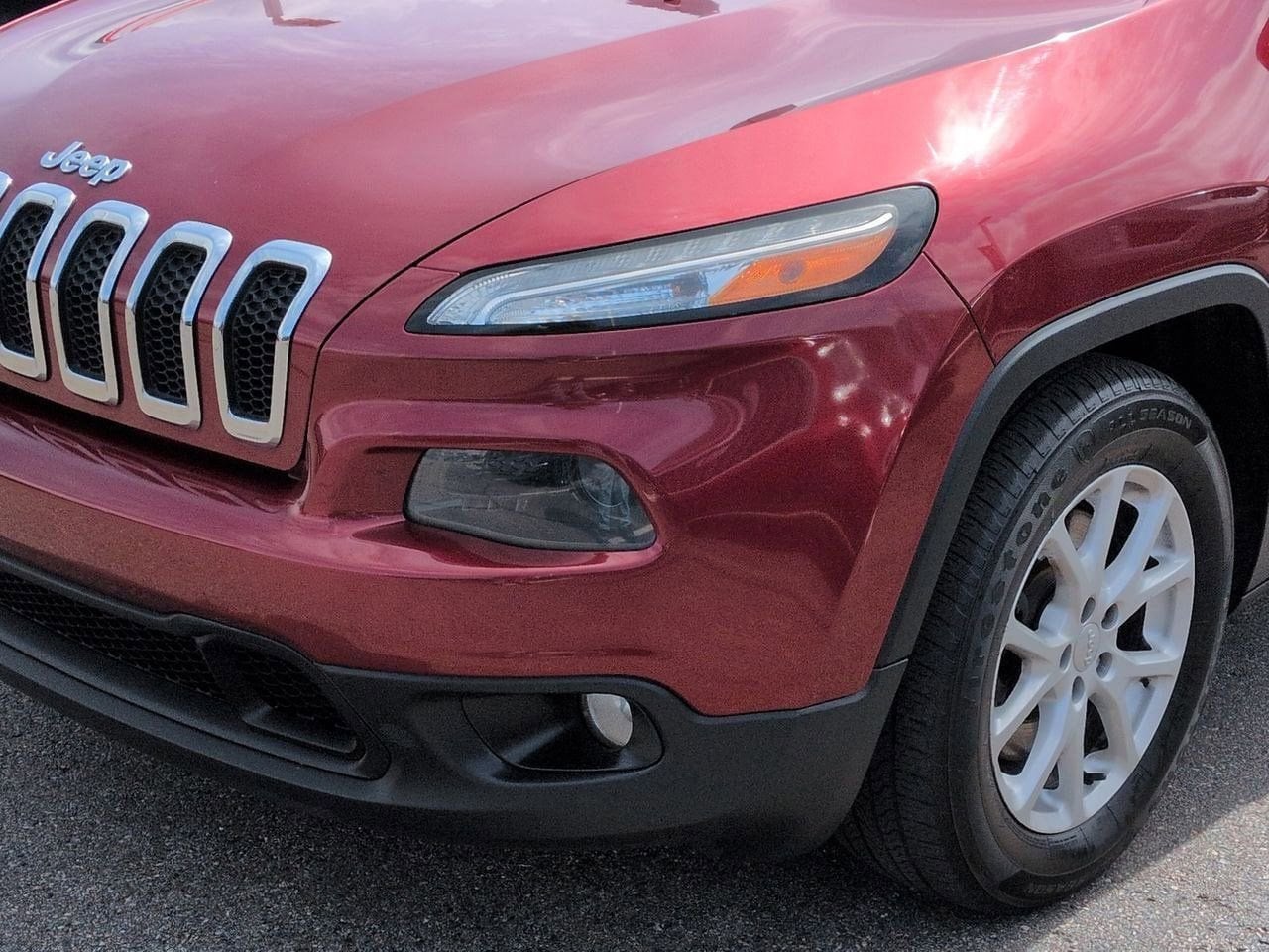 Thumbnail: 2015 Jeep Cherokee - 10