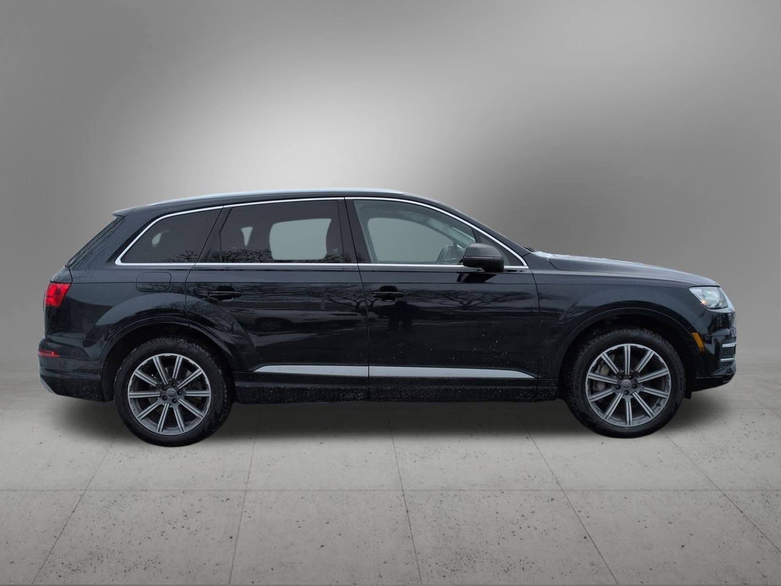 Thumbnail: 2017 Audi Q7 - 7