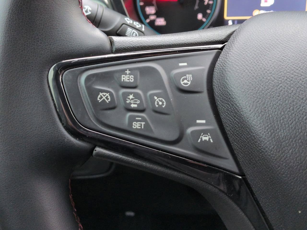 Thumbnail: 2023 Chevrolet Equinox - 23