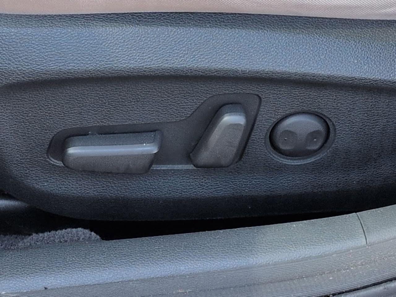 Thumbnail: 2015 Hyundai Sonata - 17