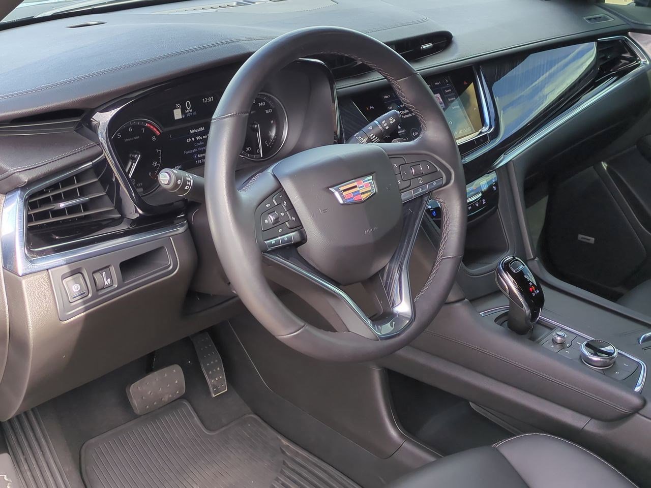Thumbnail: 2024 Cadillac XT6 - 2