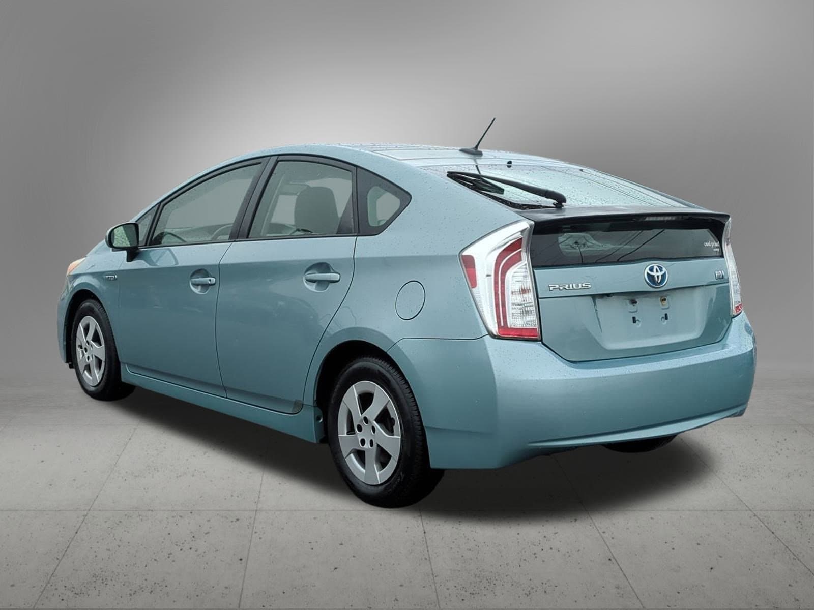 Thumbnail: 2012 Toyota Prius - 4