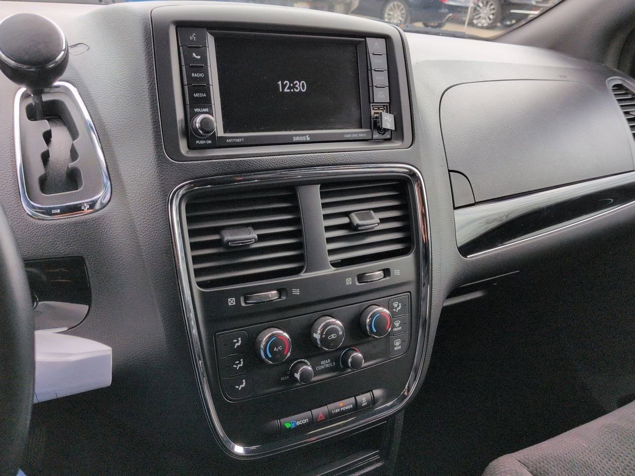 Thumbnail: 2019 Dodge Grand Caravan - 26