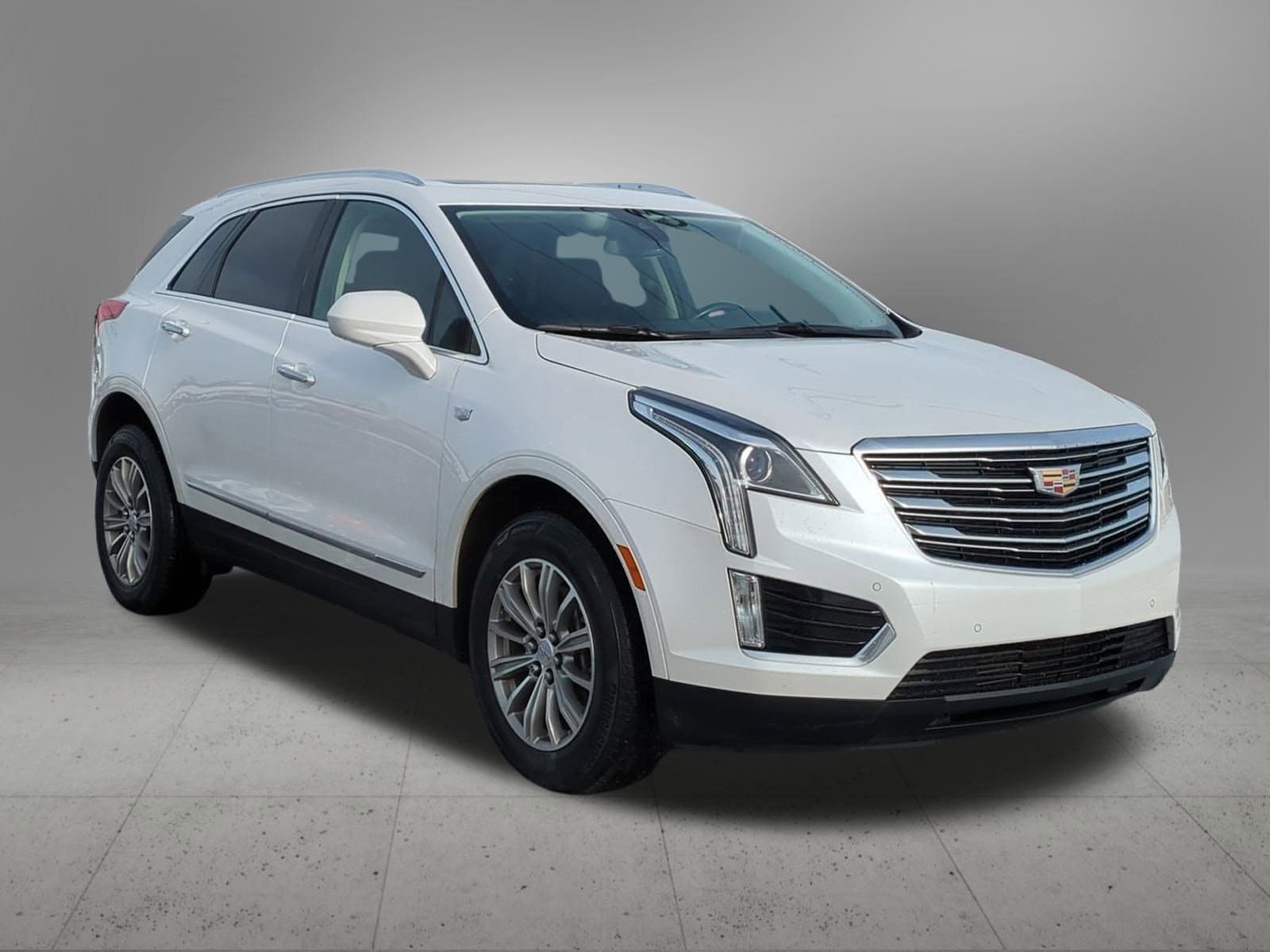 Thumbnail: 2018 Cadillac XT5 - 8