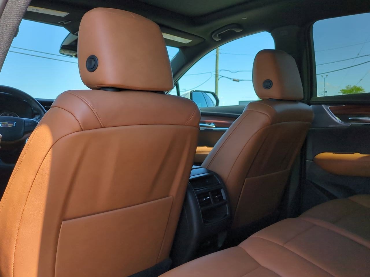 Thumbnail: 2023 Cadillac XT5 - 17