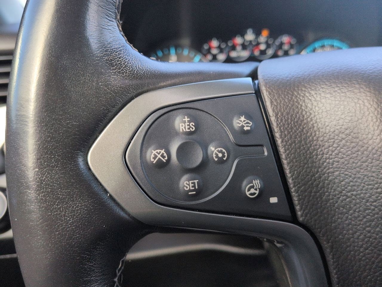 Thumbnail: 2019 Chevrolet Suburban - 26