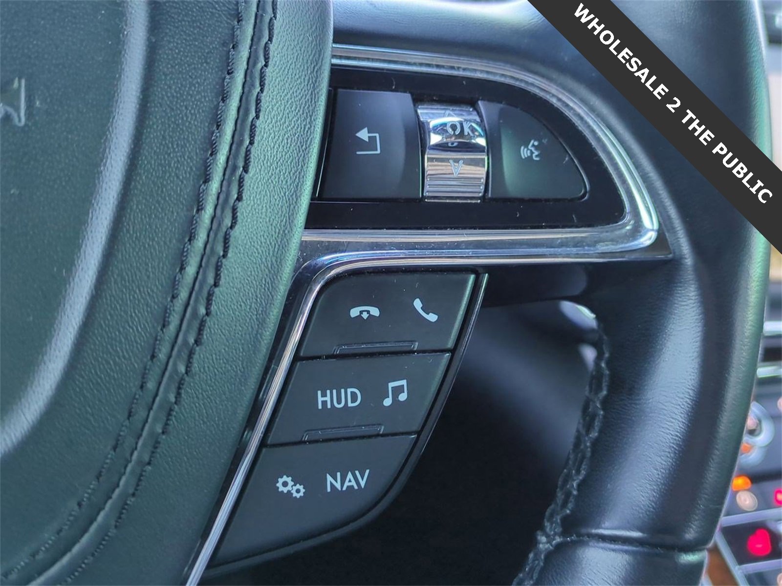 Thumbnail: 2018 Lincoln Continental - 25