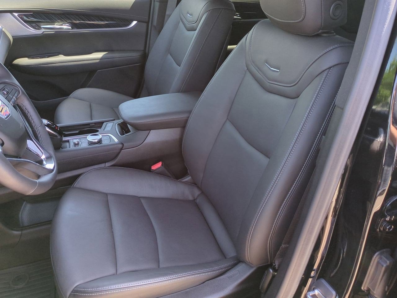Thumbnail: 2020 Cadillac XT6 - 15