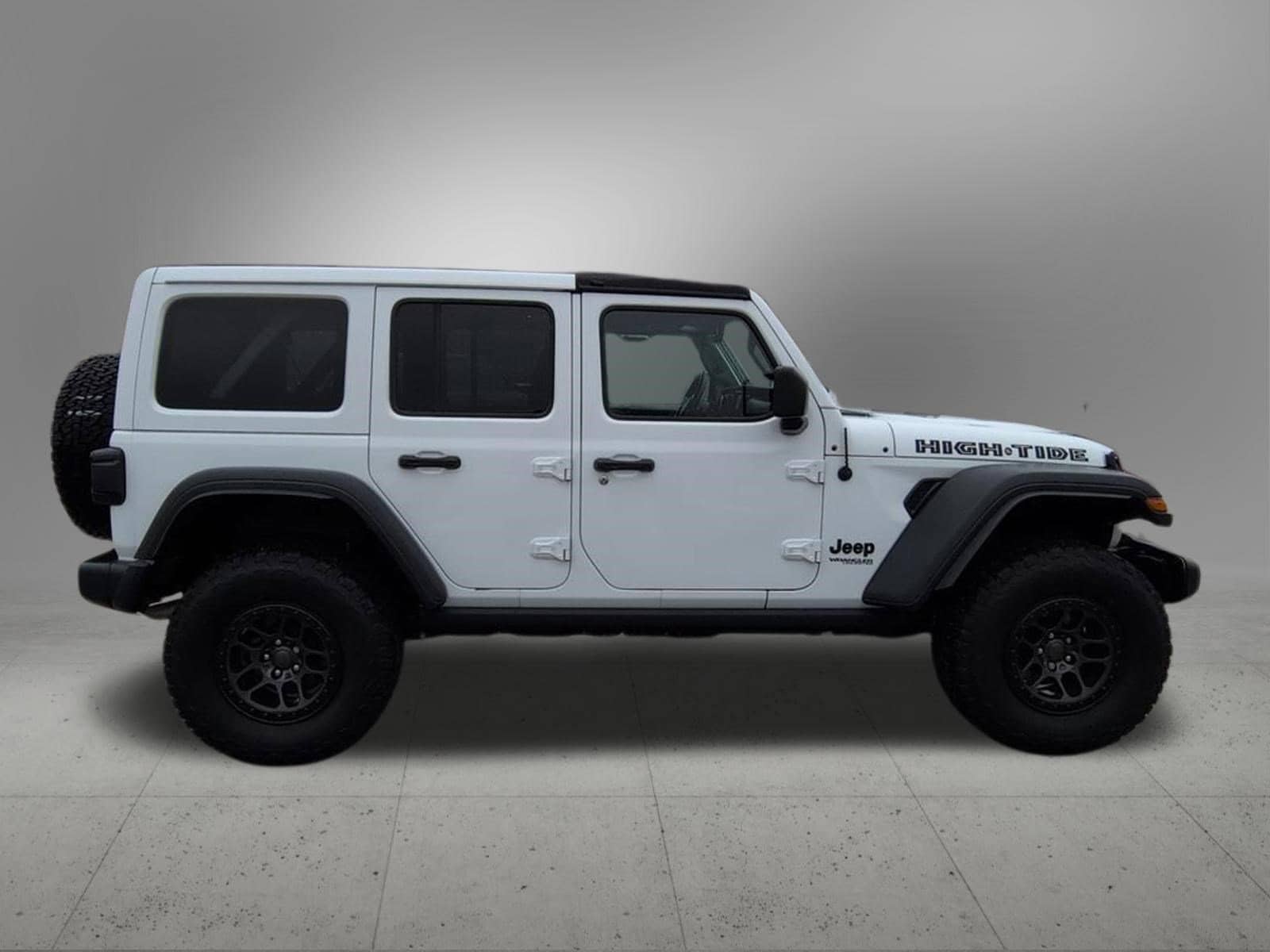 Thumbnail: 2022 Jeep Wrangler - 7