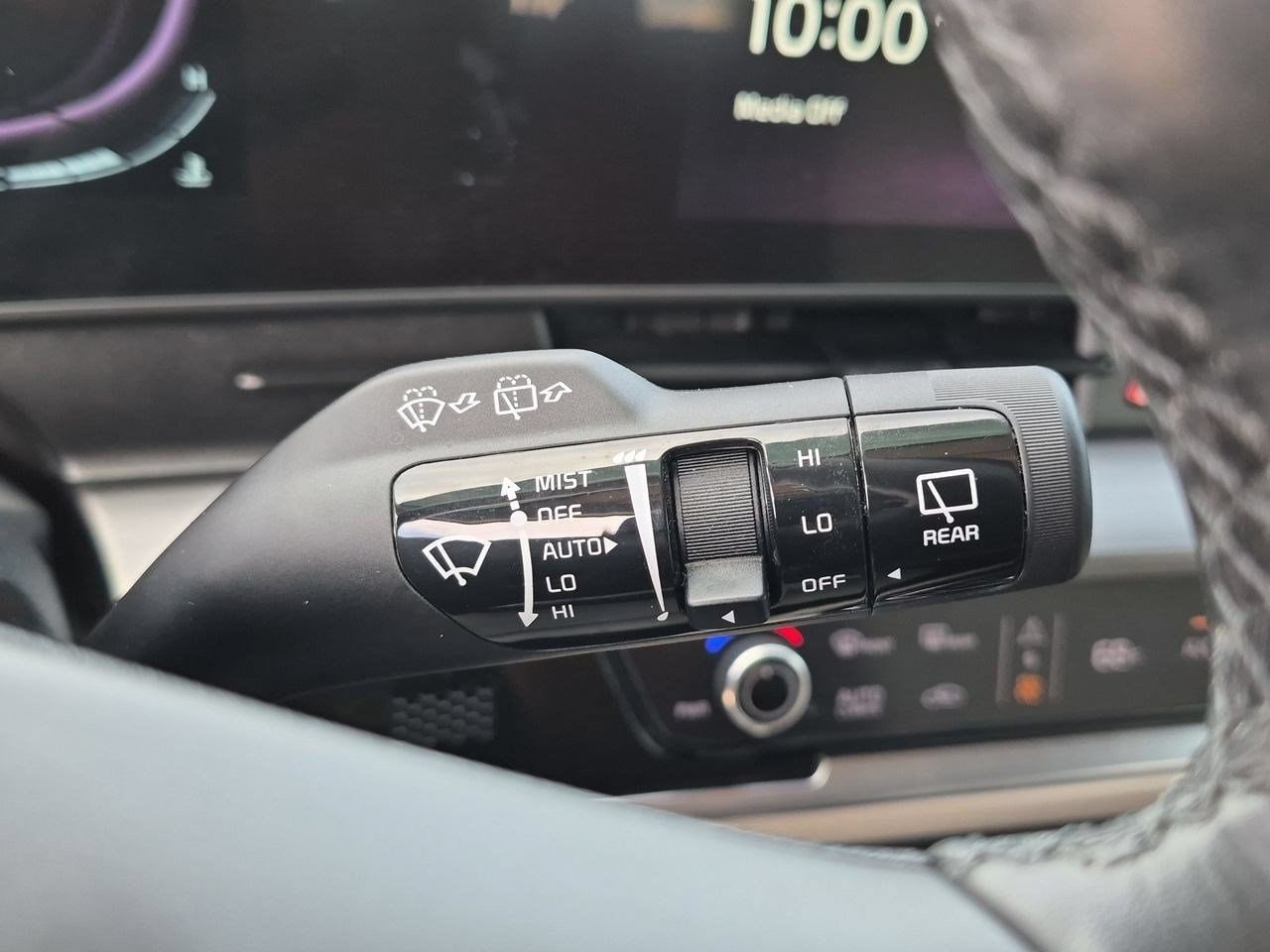 Thumbnail: 2023 Kia Sportage - 25