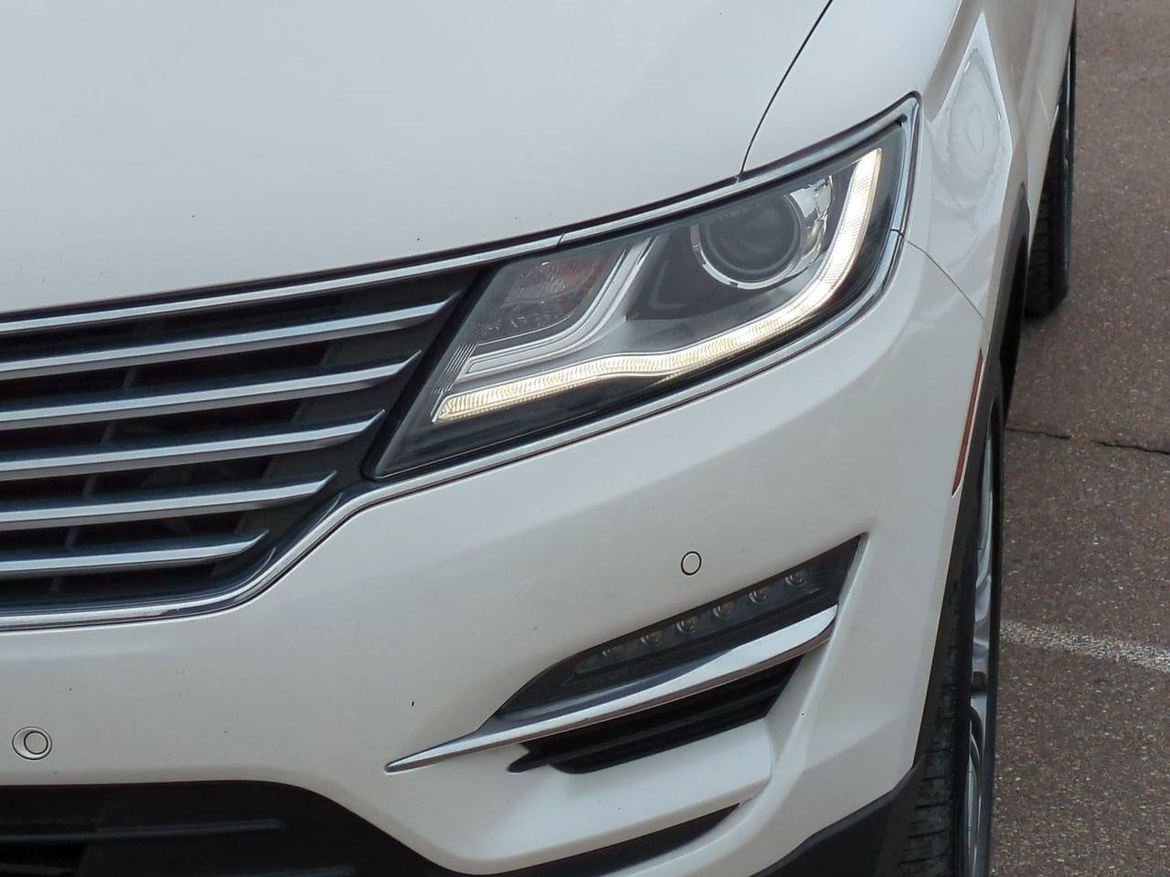 Thumbnail: 2017 Lincoln MKC - 10